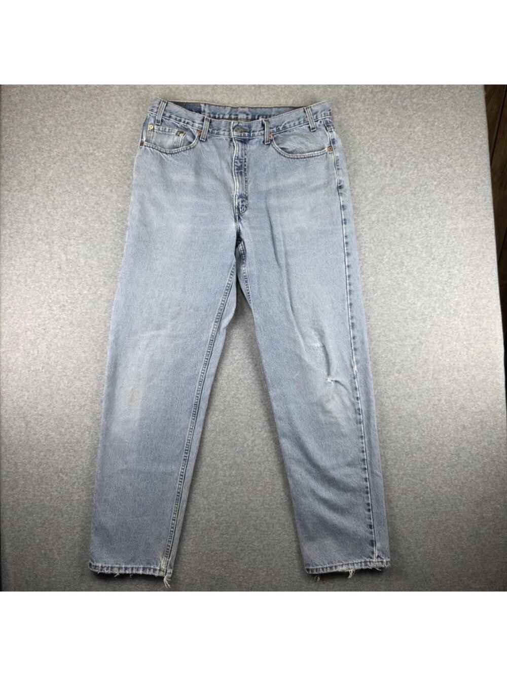 Vintage Levi's 550 Jeans Mens 38x34 Light Wash Relaxed Tapered Y2K 2001